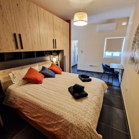 Comfy And Cosy. Apartamento St. Paul's Bay Exterior foto